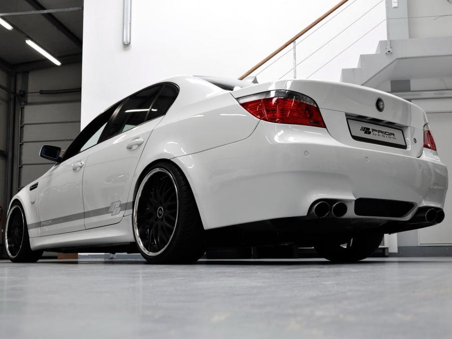  BMW M5 Sedan by Prior Design 2009 года  (фото 2 из 6)